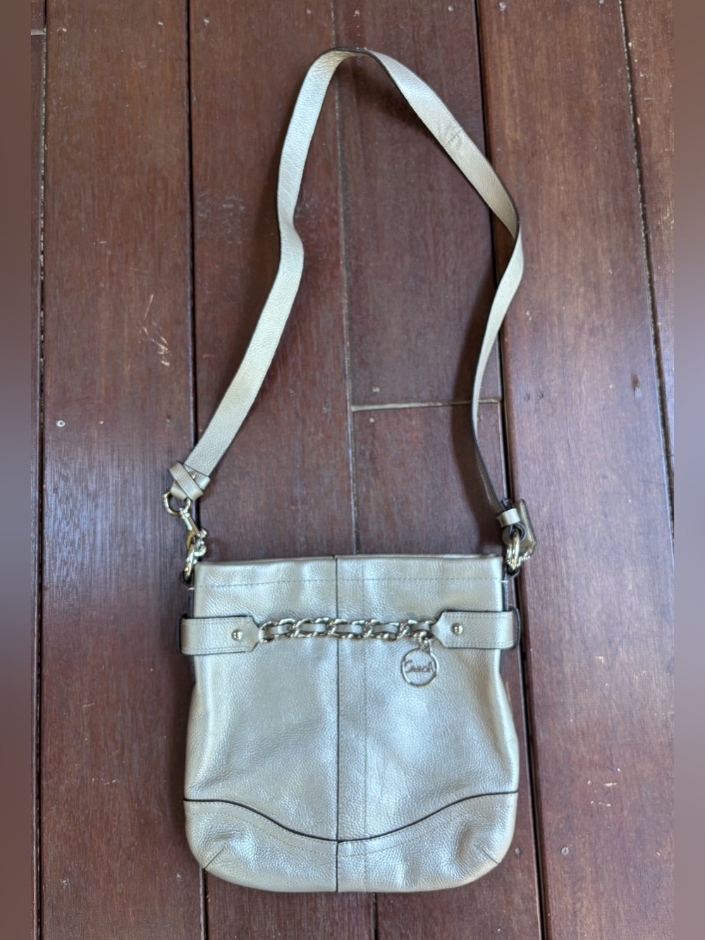 Coach Vintage Pebbled Leather Silver Metallic Crossbody Bag Purse
